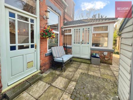 2 bedroom Semi-detached house for sale in Abbey Park Road, Grimsby, DN32
