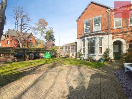 2 bedroom Semi-detached house for sale in Abbey Park Road, Grimsby, DN32