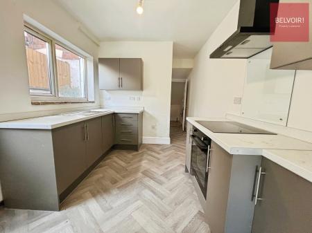 3 bedroom Terraced House to let in Cromwell Road, Grimsby, DN31