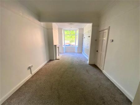 3 bedroom Terraced House to let in Willingham Street, Grimsby, DN32