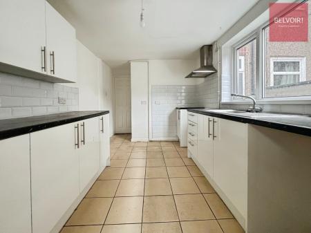 3 bedroom Terraced House to let in Joseph Street, Grimsby, DN31