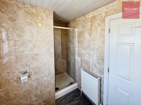 3 bedroom Terraced House to let in Buckfast Close, Grimsby, DN37