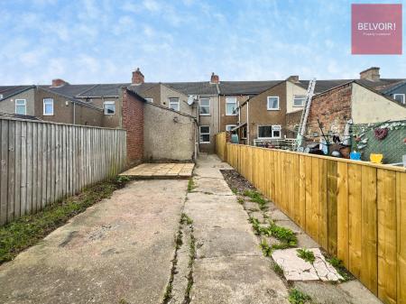 3 bedroom Terraced House to let in Willingham Street, Grimsby, DN32