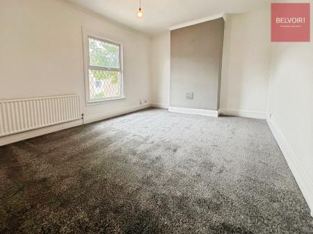 3 bedroom Terraced House to let in Willingham Street, Grimsby, DN32