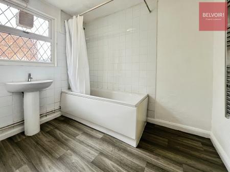 3 bedroom Terraced House to let in Willingham Street, Grimsby, DN32