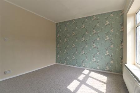 3 bedroom Terraced House to let in Elsenham Road, Grimsby, DN31