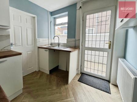 3 bedroom Terraced House to let in Tiverton Street, Cleethorpes, DN35