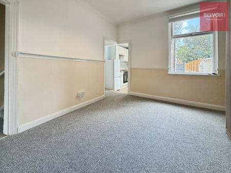 3 bedroom Terraced House to let in Tiverton Street, Cleethorpes, DN35