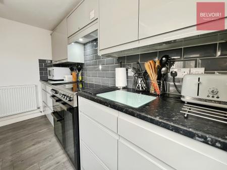 1 bedroom House share to let in Grimsby Road, Cleethorpes, DN35