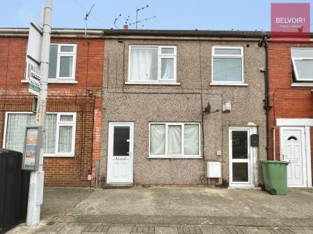 1 bedroom Flat to let in Lord Street, Grimsby, DN31