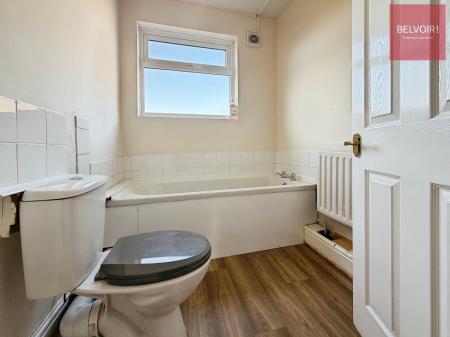 1 bedroom Flat to let in Lord Street, Grimsby, DN31