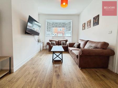 3 bedroom Terraced House to let in Patrick Street, Grimsby, DN32