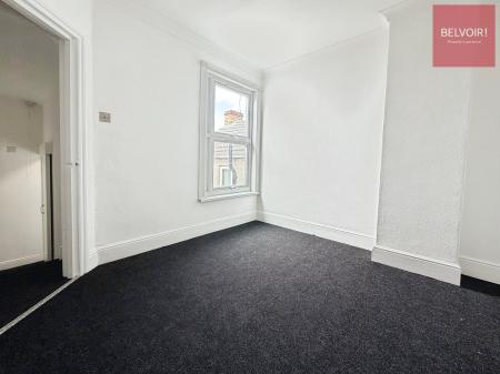 1 bedroom Flat to let in David Street, Grimsby, DN32