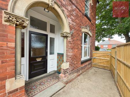 Clee Road, Cleethorpes, DN35