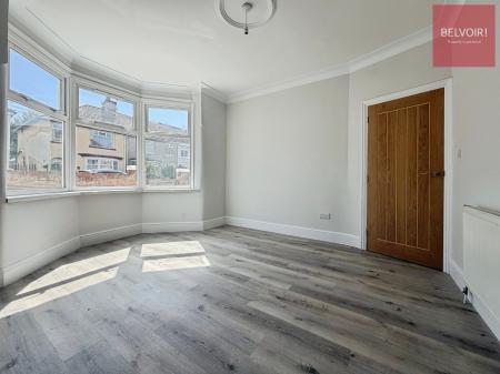 3 bedroom Terraced House to let in Warneford Road, Cleethorpes, DN35