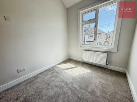 3 bedroom Terraced House to let in Warneford Road, Cleethorpes, DN35
