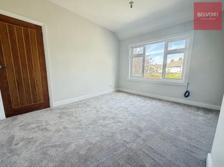 3 bedroom Terraced House to let in Warneford Road, Cleethorpes, DN35