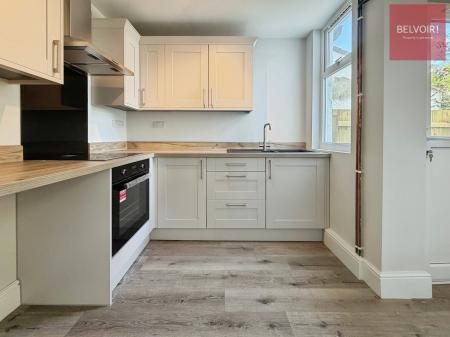 3 bedroom Terraced House to let in Warneford Road, Cleethorpes, DN35