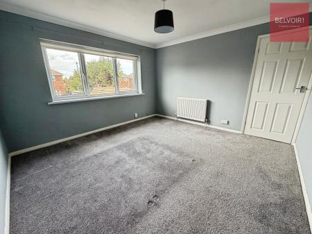 3 bedroom Semi-detached house to let in Brookfield Road, Grimsby, DN33