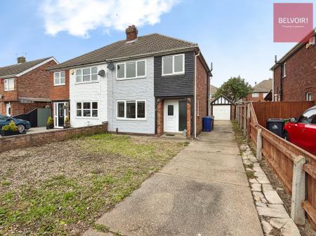 3 bedroom Semi-detached house to let in Brookfield Road, Grimsby, DN33