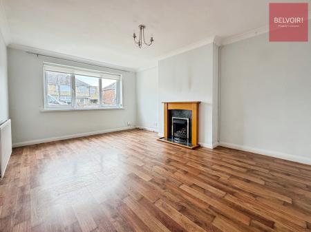 3 bedroom Semi-detached house to let in Brookfield Road, Grimsby, DN33