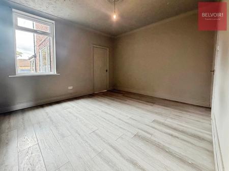 3 bedroom Terraced House to let in Lambert Road, Grimsby, DN32