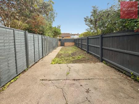 3 bedroom Terraced House to let in Lambert Road, Grimsby, DN32
