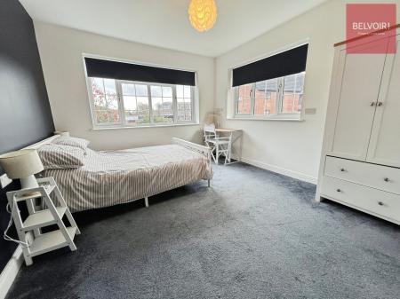 1 bedroom House share to let in Deansgrove, Grimsby, DN32