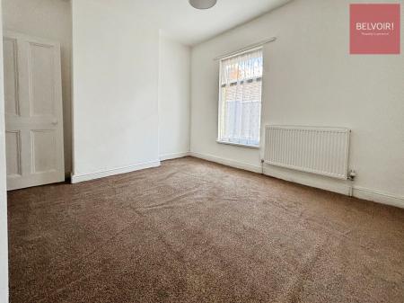 2 bedroom Terraced House to let in Lime Street, Grimsby, DN31