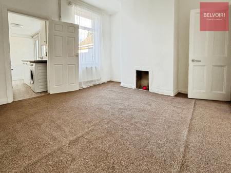 2 bedroom Terraced House to let in Lime Street, Grimsby, DN31
