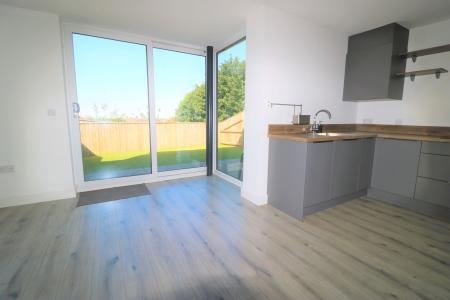 3 bedroom Semi-detached house to let in Varlows Yard, Caistor, LN7