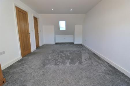 3 bedroom Semi-detached house to let in Varlows Yard, Caistor, LN7