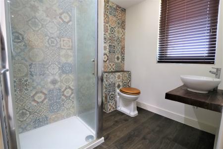 3 bedroom Semi-detached house to let in Varlows Yard, Caistor, LN7