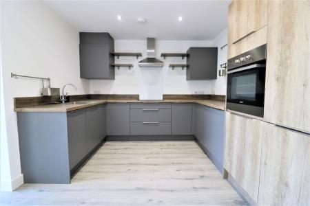 3 bedroom Semi-detached house to let in Varlows Yard, Caistor, LN7