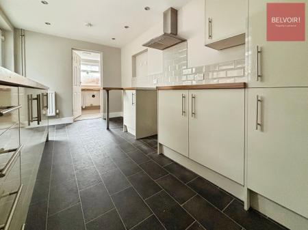 3 bedroom Terraced House to let in Neville Street, Cleethorpes, DN35