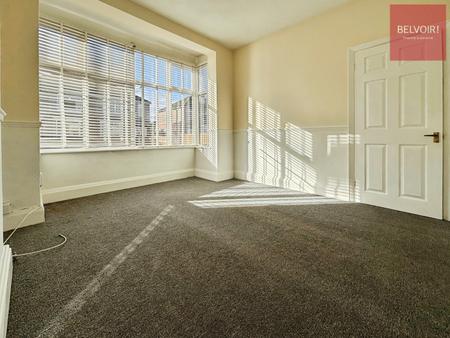3 bedroom Terraced House to let in Cross Coates Road, Grimsby, DN34
