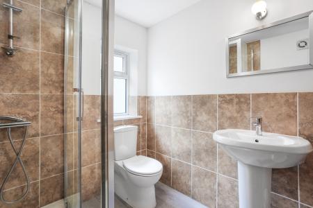 4 bedroom Semi-detached house to let in Dapdune Rd, Guildford, GU1