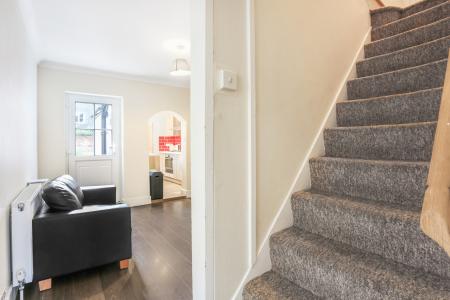 4 bedroom Semi-detached house to let in Dapdune Rd, Guildford, GU1