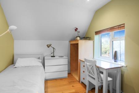 Old Merrow Street, Merrow, Guildford, GU4