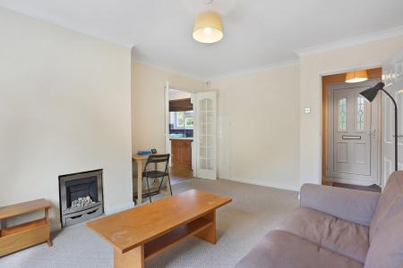 3 bedroom Terraced House to let in Southway, Guildford, GU2