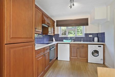 3 bedroom Terraced House to let in Southway, Guildford, GU2