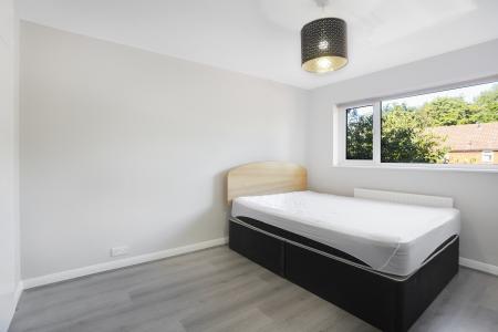 5 bedroom Semi-detached house to let in St Johns Rd, Guildford, GU2