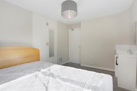 5 bedroom Semi-detached house to let in St Johns Rd, Guildford, GU2