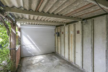 4 bedroom Semi-detached house to let in Park Road, Guildford, GU1