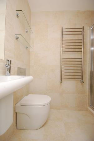 2 bedroom Flat to let in Farnham Rd, Town Centre, Guildford, GU2