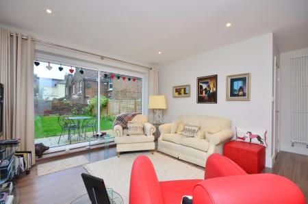 2 bedroom Flat to let in Farnham Rd, Town Centre, Guildford, GU2