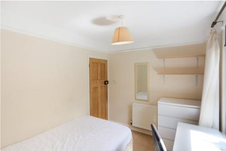 3 bedroom Maisonette to let in Bray Rd, Guildford, GU2