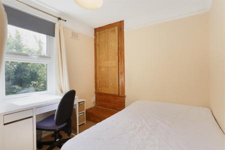 3 bedroom Maisonette to let in Bray Rd, Guildford, GU2