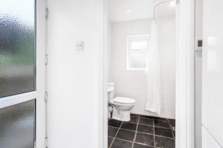 4 bedroom Semi-detached house to let in Dapdune Road, Town Centre, Guildford, GU1