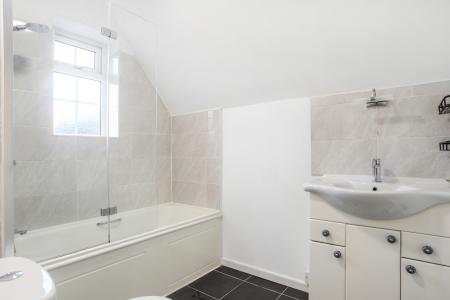 3 bedroom Semi-detached house to let in Kingston Avenue, East Horsley, KT24